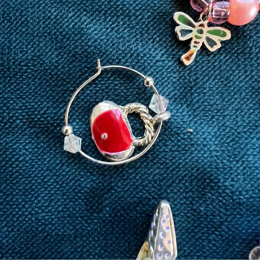 23 ASSORTED WINE CHARMS SOME MATCHING EUC